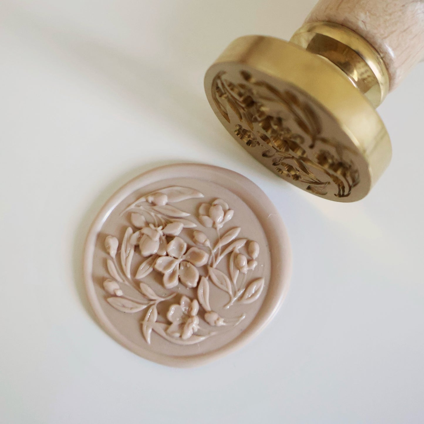 SELF-ADHESIVE WAX SEAL | WILD FLOWER (25MM)